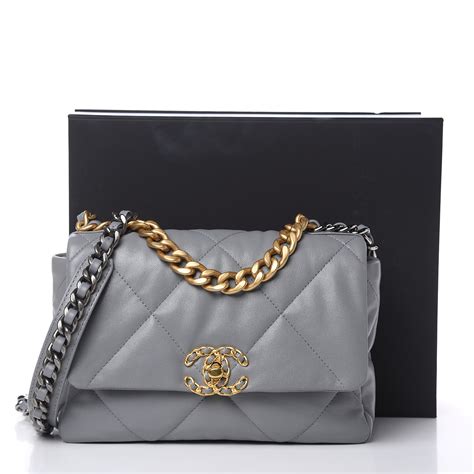 chanel 19 flap bag quilted leather medium gray